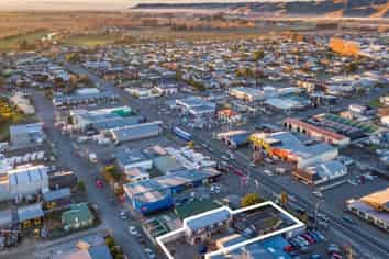 Accommodation or Redevelopment in Prime Location