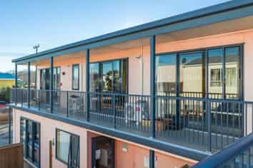 Accommodation or Redevelopment in Prime Location