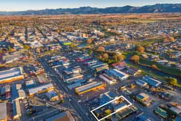 Accommodation or Redevelopment in Prime Location