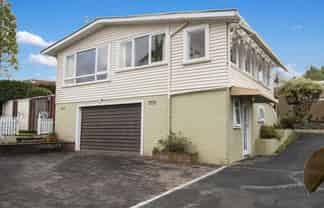 10 Old Parua Bay Road, 
