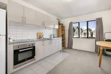2B/47 Ireland Road, Mount Wellington