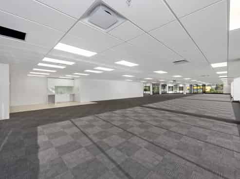 FIRST FLOOR WITH FITOUT