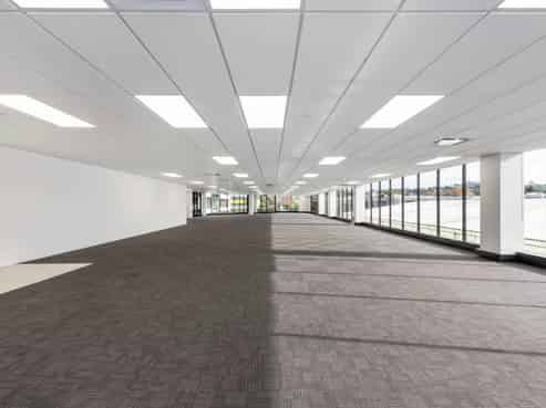 FIRST FLOOR WITH FITOUT