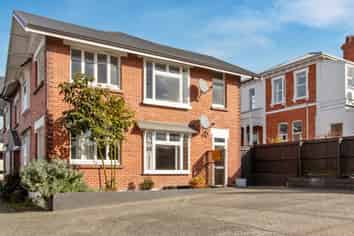 Unit 4, 3 Wai-Iti Road, Maori Hill