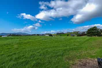 81 Stratford Drive, Cable Bay