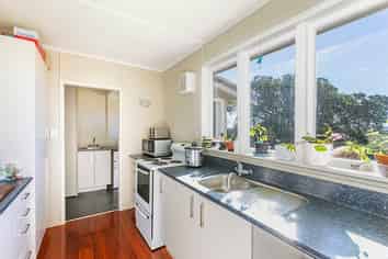 36 School Road, Wellsford