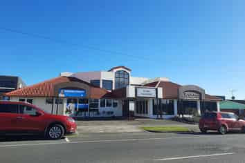 Office space with storage 