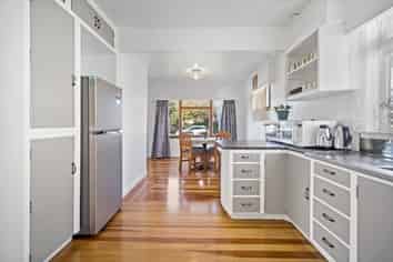 130 Tukapa Street, Westown