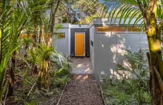 54 Waiheke Road, Onetangi