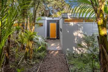 54 Waiheke Road, Onetangi