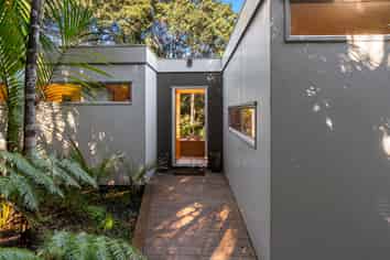 54 Waiheke Road, Onetangi