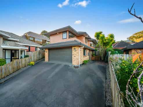 30B Britannia Place, Half Moon Bay