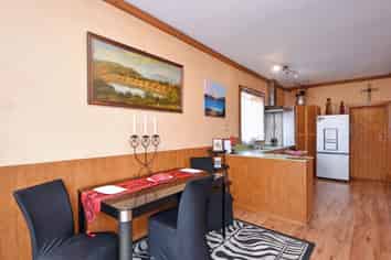 73 Jenkin Street, Strathern