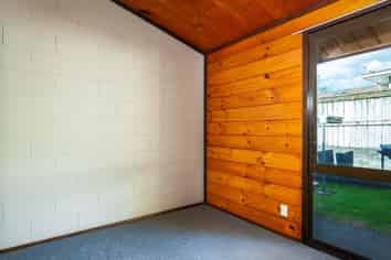 2/14 Ambury Place, Merrilands