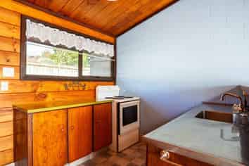 2/14 Ambury Place, Merrilands