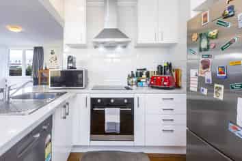 1/32 Bay Street, Petone