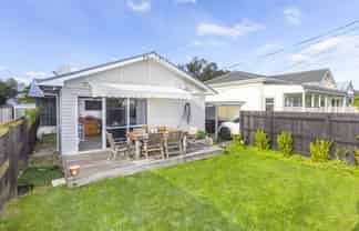 1/32 Bay Street, Petone