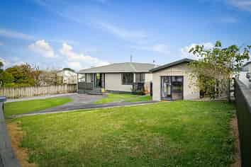 276 Sturges Road, Henderson