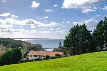 85 Stratford Drive, Cable Bay