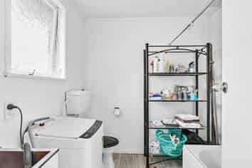 2/14 Pratt Street, Papakura