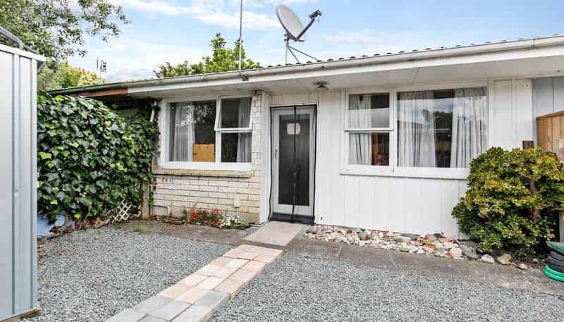 2/14 Pratt Street, Papakura