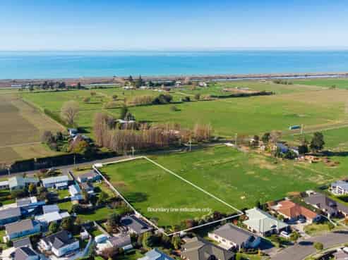 92 Ferry Road, Clive