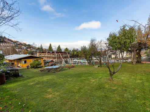 18 Fryer Street, Queenstown Central