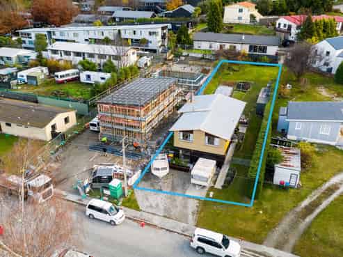 18 Fryer Street, Queenstown Central