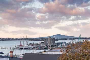 25 Dunedin Street, Saint Marys Bay