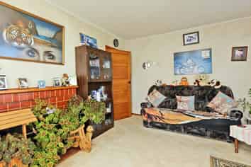 30 Fleming Crescent, Maraenui