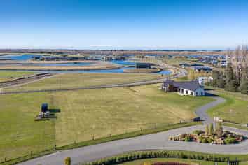 13 Lake View Terrace, Ashburton