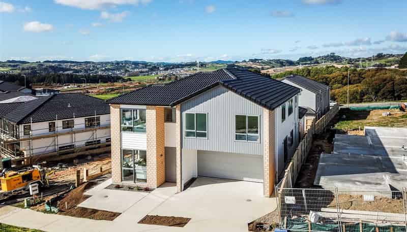 10 Tiro Street, Flat Bush