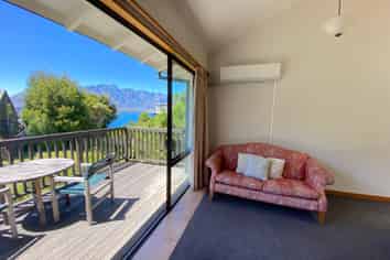 210/139 Fernhill Road, Fernhill/Sunshine Bay