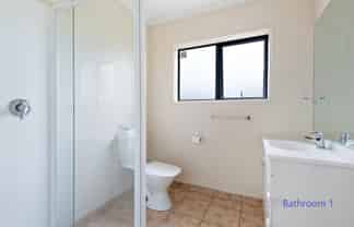 3A Glenvil Lane, Te Atatu Peninsula