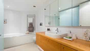 3/137 TAMAKI DRIVE, Mission Bay