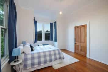 32 Leckhampton Court, Clyde Hill