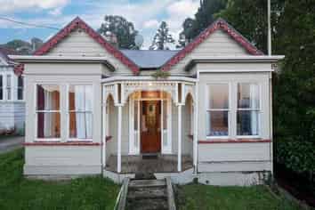 32 Leckhampton Court, Clyde Hill