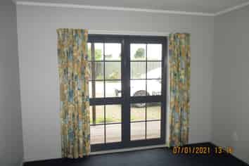 415 Tremaine Avenue, Takaro