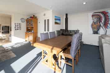 6 Williamson Place, Allenton