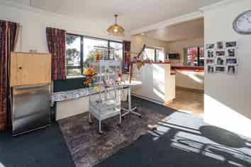 6 Williamson Place, Allenton