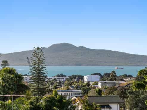 12 Rukutai Street, Orakei