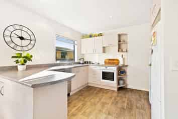 8 Elizabeth Street, Orewa