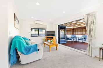 8 Elizabeth Street, Orewa