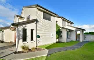 8 The Rise, Gulf Harbour