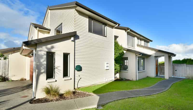 8 The Rise, Gulf Harbour