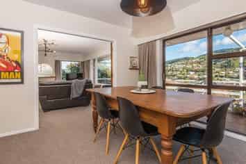 15 Handyside Street, Tawa