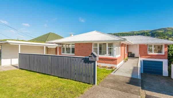 15 Handyside Street, Tawa