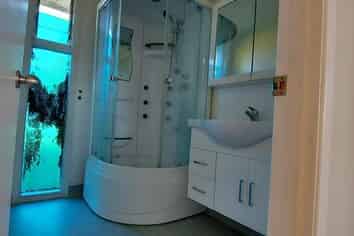 68 Harrington Road, Henderson