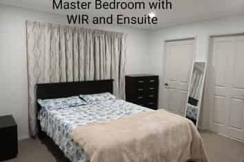 4 Frederick Place, Whalers Gate