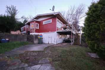 10 Omokoroa Road, Omokoroa